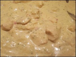 Hähnchengeschnetzeltes mit falscher Käse-Sahne-Sauce
