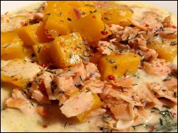 Kürbiswürfel vom Butternut mit einer Lachs-Dill-Senfsoße