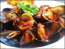 Miesmuscheln in Tomatensoße