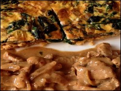 Steckrüben-Tarte mit Senf-Kalbs-Zwiebel-Geschnetzeltes
