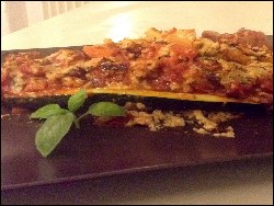 Vegan gefüllte Zucchini mit Thymian-Cashewmus überbacken