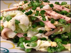 Wurstsalat mit Hülsenfrüchten